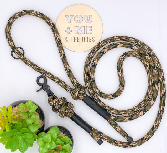 Camouflage PPM rope dog leash with black accent thread and black hardware. 